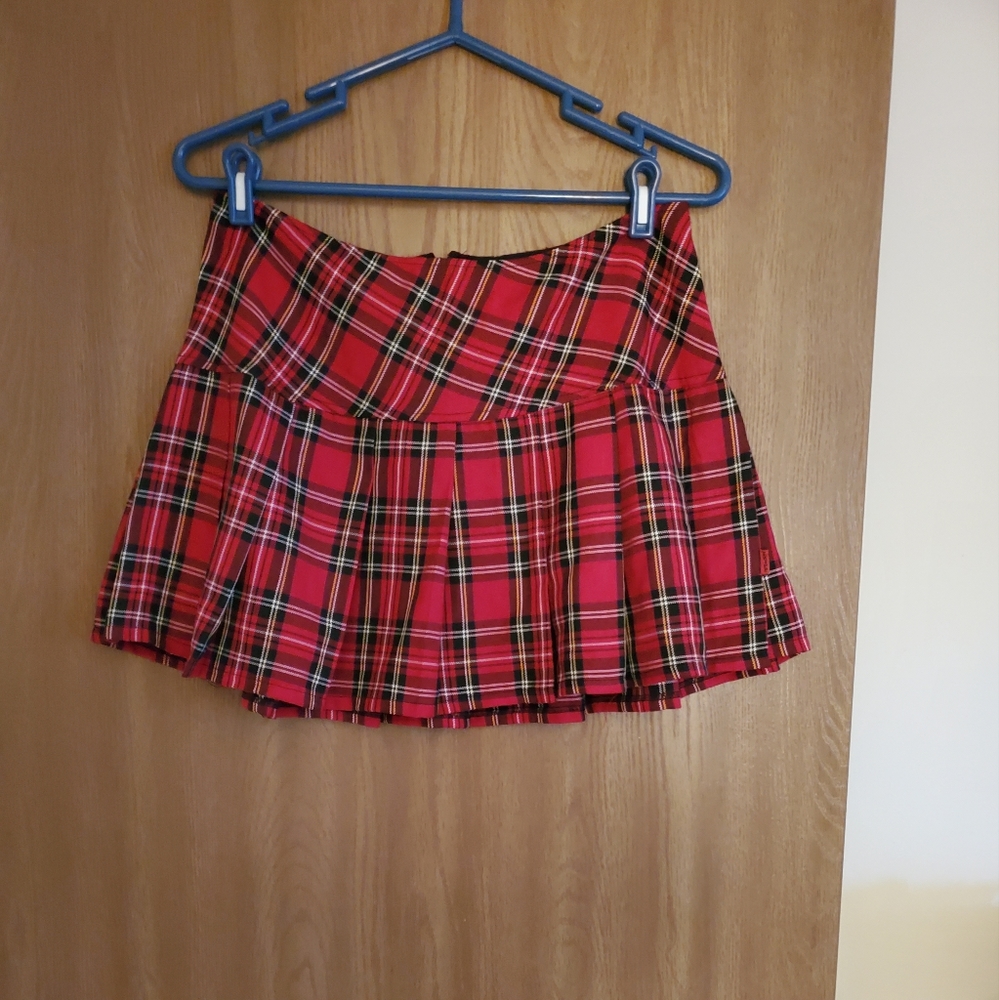 Tripp NYC Pleated Skirt
